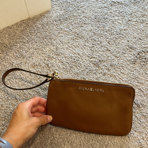 Michael Kors Wristlet - Picture 2 of 10